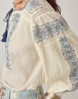 Claudia Blouse, Lapislazuli