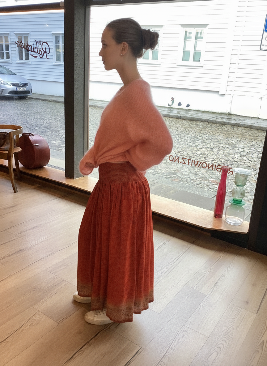 Vienna skirt. One Size. No. 13K