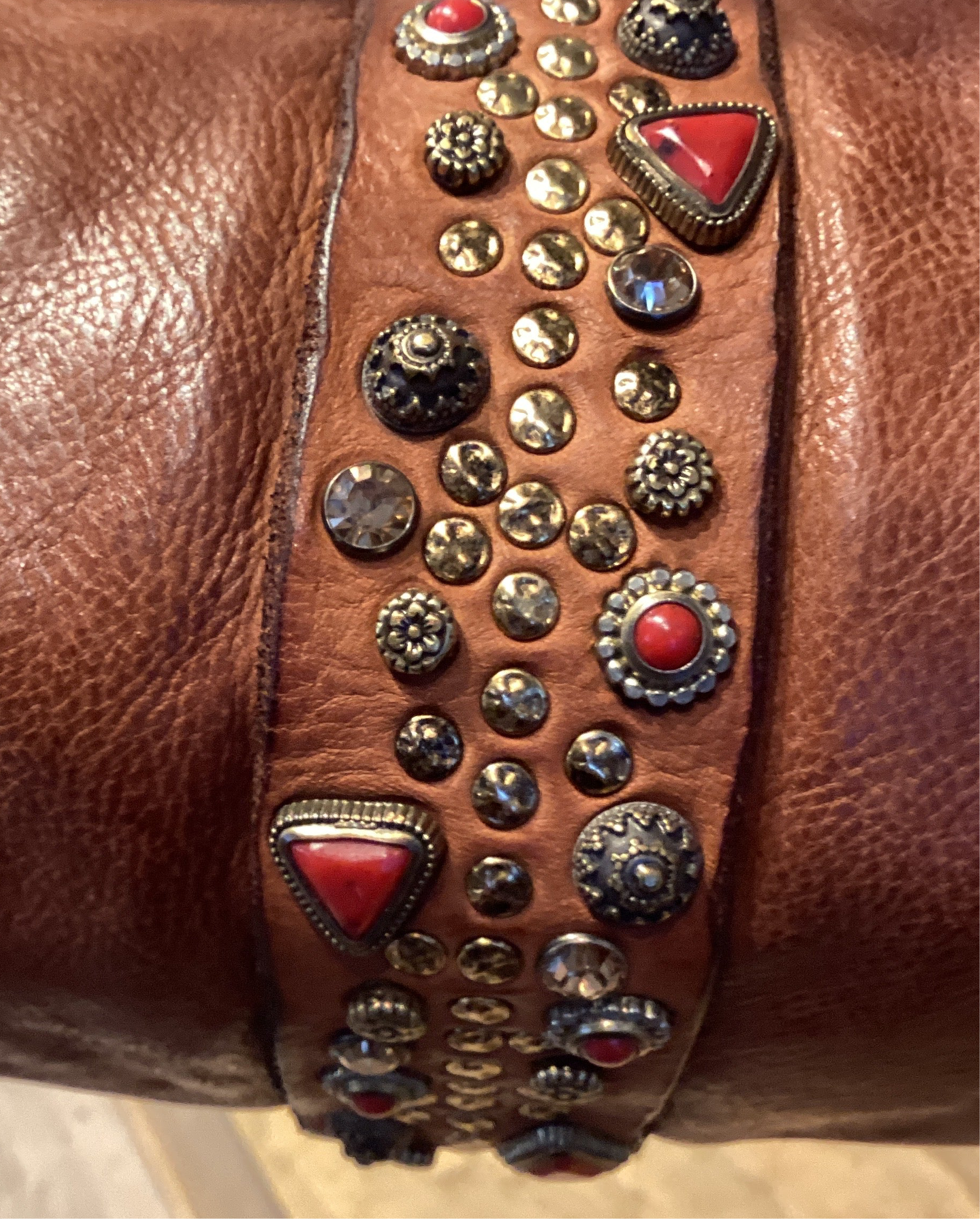 LICIA Shoulder Bag Leather Color:Cognac. X2867 C1502