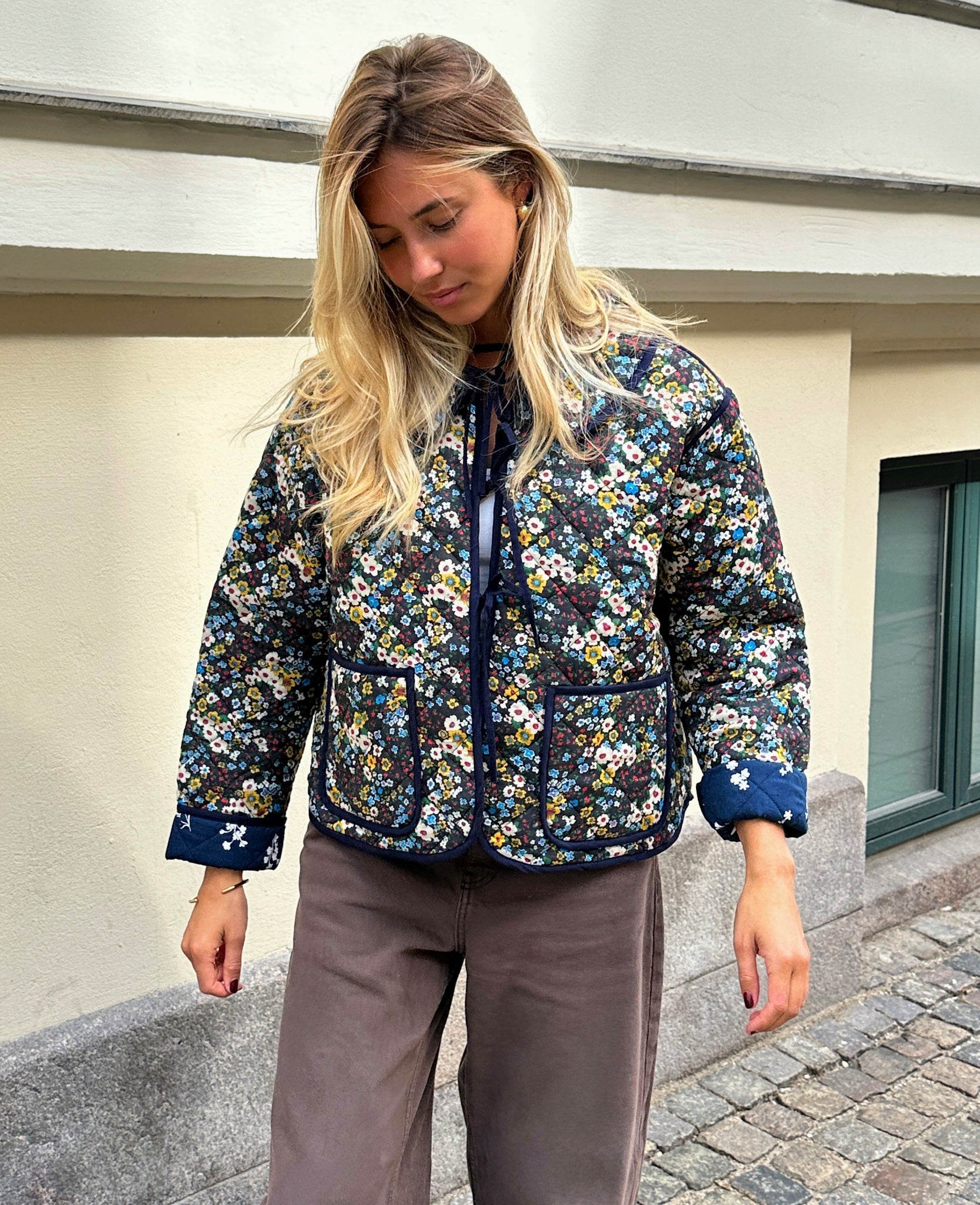Daniella Jacket, Wine Ditsy One-Size