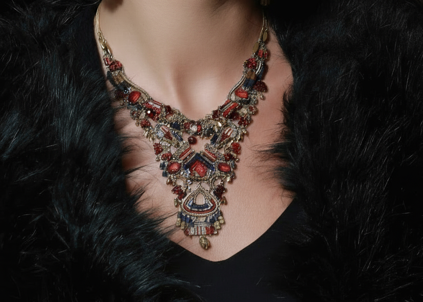 Noble Wine Set, Crimson Necklace. No:581.