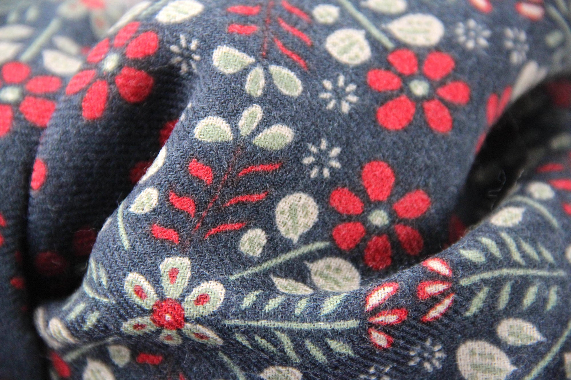 LES BELLES VAGABONDES. Agata Navy Wool Square