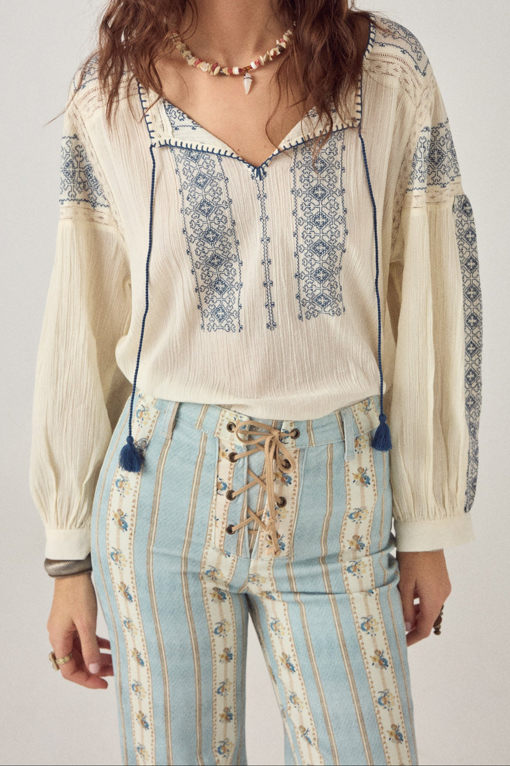 Claudia Blouse, Lapislazuli